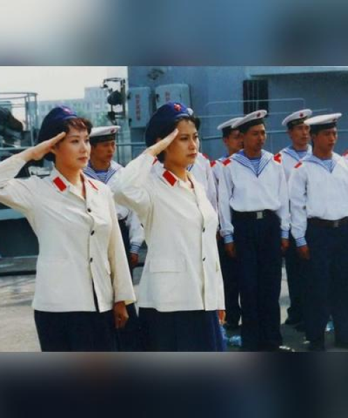 海军女兵早上问候图片最新报道